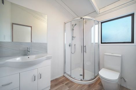 Photo of property in 17 Justamere Place, Weymouth, Auckland, 2103