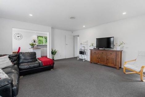 Photo of property in 4 John Road, Fairy Springs, Rotorua, 3015