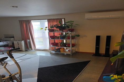 Photo of property in 81 Lauderdale Road, Birkdale, Auckland, 0626