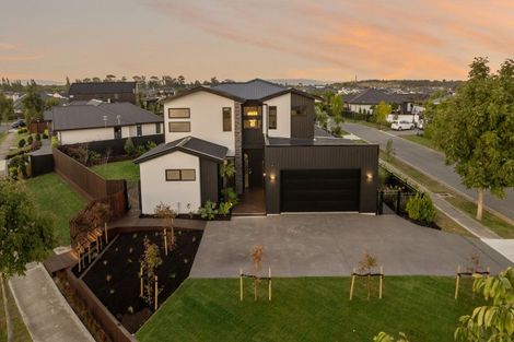 Photo of property in 1 De Surville Way, Pegasus, 7612