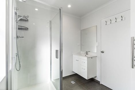 Photo of property in 22 Bellbird Street, Papakura, 2110