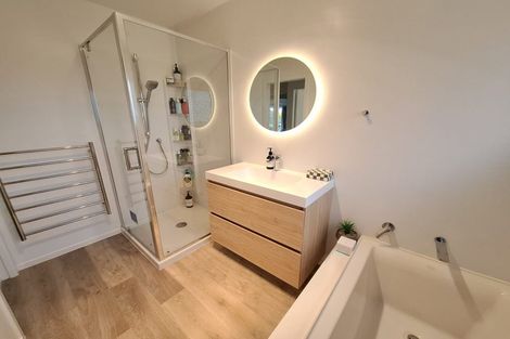 Photo of property in 42 Branch Road, Highlands Park, New Plymouth, 4312