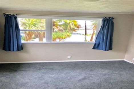 Photo of property in 3 Tamariki Avenue, Kelston, Auckland, 0602