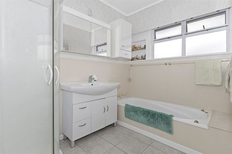 Photo of property in 43 Memorial Drive, Parahaki, Whangarei, 0112