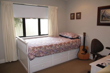 Photo of property in 6 Blarney Place, Casebrook, Christchurch, 8051