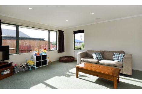 Photo of property in 8 Longfields Road, Brightwater, 7022