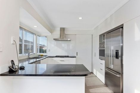 Photo of property in 6 Palm Court, Mount Maunganui, 3116