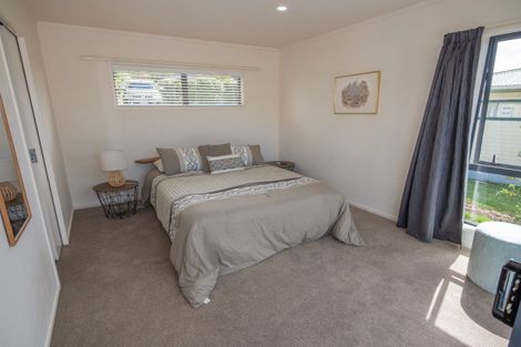 Photo of property in 12 Cable Bay Block Road, Cable Bay, 0420