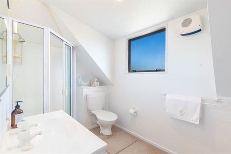 Photo of property in 4a Quirk Place, Sockburn, Christchurch, 8042