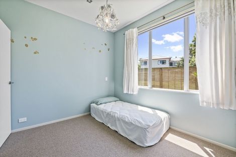 Photo of property in 40a Matakatia Parade, Matakatia, Whangaparaoa, 0930