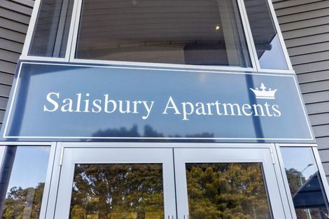 Photo of property in Salisbury Crown, 5/7 Salisbury Avenue, Mount Maunganui, 3116