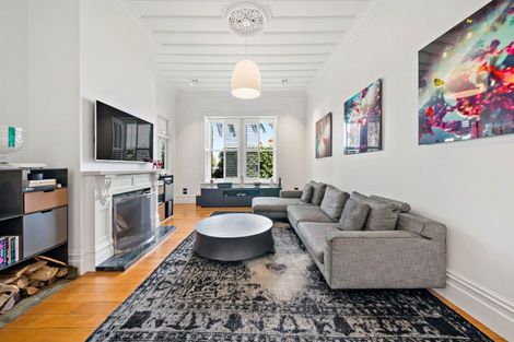 Photo of property in 215 Jervois Road, Herne Bay, Auckland, 1011