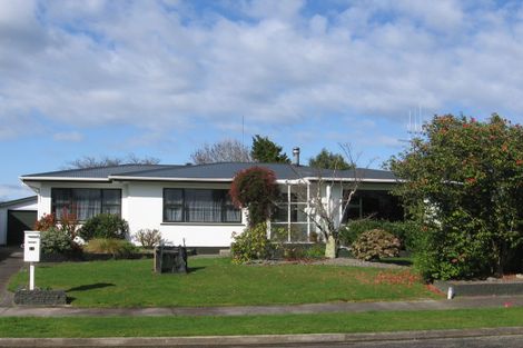 Photo of property in 11 Sheffield Street, Awapuni, Palmerston North, 4412