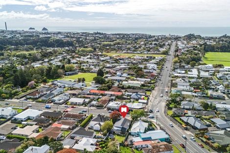 Photo of property in 5 Huatoki Street, Vogeltown, New Plymouth, 4310