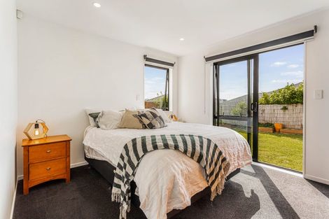 Photo of property in 99 Station Road, Kumeu, 0891