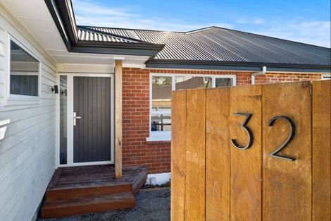 Photo of property in 32 Bradford Street, Bradford, Dunedin, 9011