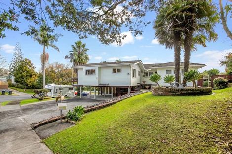 Photo of property in 2 Orsova Place, Lynfield, Auckland, 1042