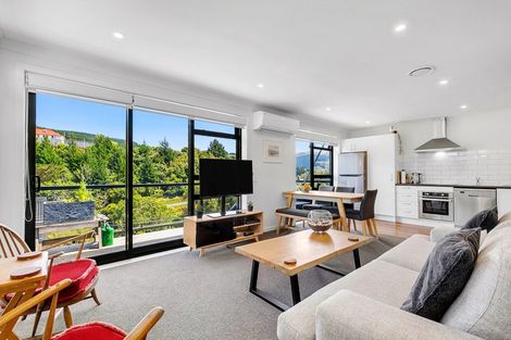 Photo of property in 4 William Earp Place, Tawa, Wellington, 5028