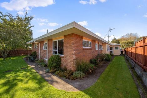 Photo of property in 28 Nikau Street, Inglewood, 4330