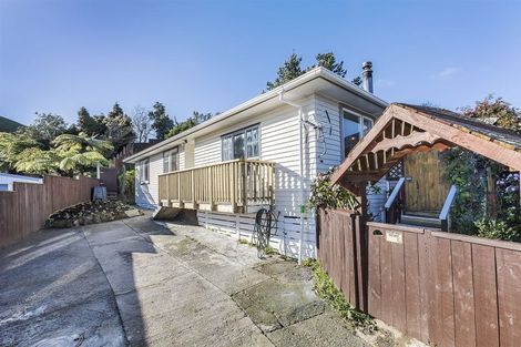 Photo of property in 108 Arahura Crescent, Waitangirua, Porirua, 5024