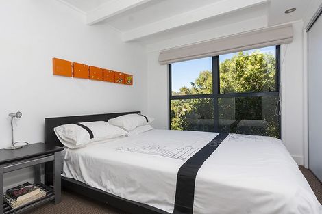 Photo of property in 21 Tanglewood Place, Cockle Bay, Auckland, 2014