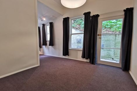 Photo of property in 23 Grass Street, Roseneath, Wellington, 6011