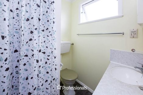 Photo of property in 42 Gibbons Street, Upper Hutt Central, Upper Hutt, 5018