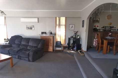 Photo of property in 5 Phillips Place, Havelock North, 4130