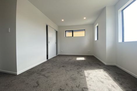 Photo of property in 46b Crestview Rise, Papakura, 2110