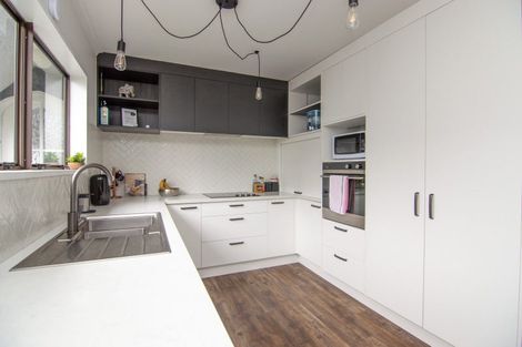 Photo of property in 417a Ruahine Street, Terrace End, Palmerston North, 4410