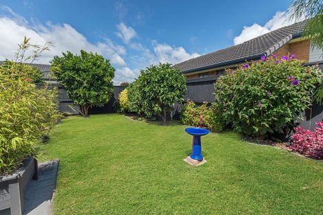 Photo of property in 19 Carrington Drive, Papamoa Beach, Papamoa, 3118