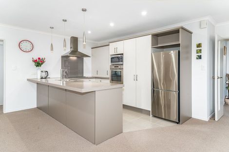 Photo of property in 19 Tongariro Drive, Aotea, Porirua, 5024