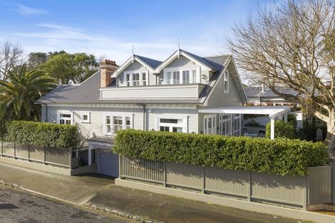 Photo of property in 86 Sarsfield Street, Herne Bay, Auckland, 1011