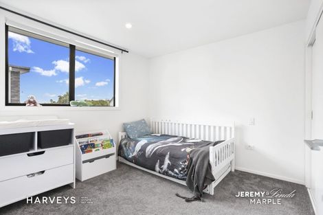Photo of property in 7/83 Vodanovich Road, Te Atatu South, Auckland, 0610