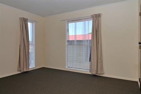 Photo of property in 214 Mitchell Street, Brooklyn, Wellington, 6021