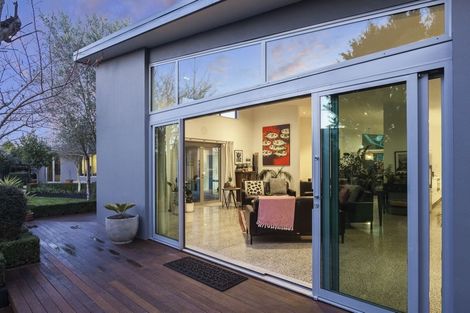 Photo of property in 19 Hadlow Place, Burnside, Christchurch, 8041