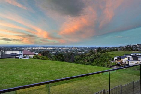 Photo of property in 129 Penruddock Rise, Westmorland, Christchurch, 8025