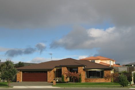 Photo of property in 28 Datum Way, Paraparaumu, 5032