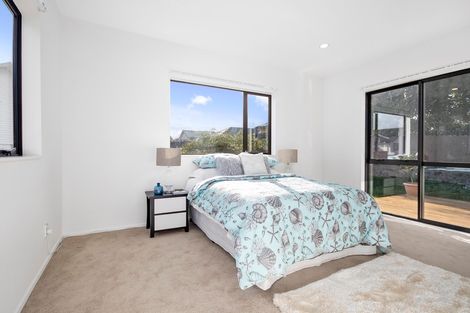 Photo of property in 413 West Coast Road, Glen Eden, Auckland, 0602