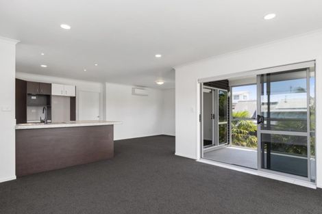 Photo of property in 1044a Papamoa Beach Road, Papamoa Beach, Papamoa, 3118