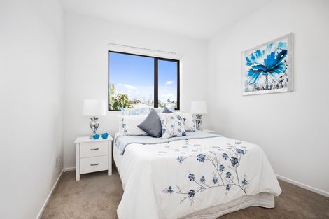 Photo of property in 413 West Coast Road, Glen Eden, Auckland, 0602