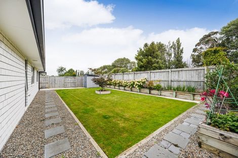 Photo of property in 16 Serenity Crescent, Kelvin Grove, Palmerston North, 4414