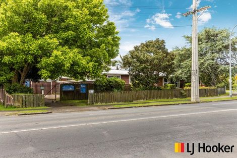 Photo of property in 200 Robertson Road, Mangere East, Auckland, 2024