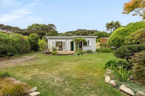 Photo of property in 50 Matai Road, Raumati South, Paraparaumu, 5032