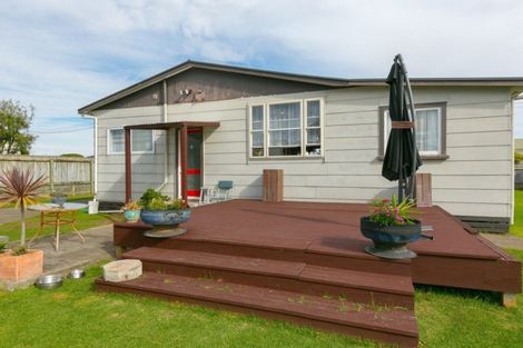 Photo of property in 30 Blake Street, Waitara, 4320