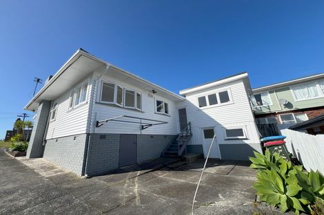 Photo of property in 61 Oakdale Road, Mount Roskill, Auckland, 1041
