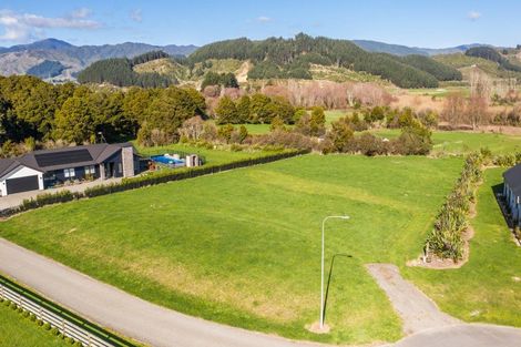 Photo of property in 59 Ohau Gravels Way, Ohau, 5570