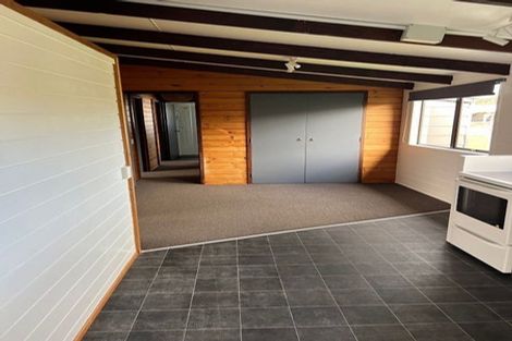 Photo of property in 28 Richardson Street, Woodville, 4920
