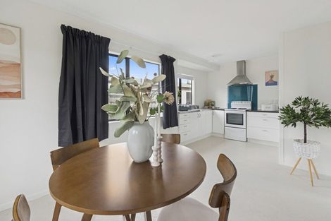 Photo of property in 6 Tarewa Place, Rotorua, 3010