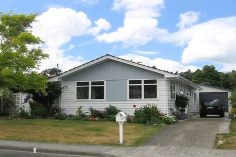 Photo of property in 22 Shanly Street, Brown Owl, Upper Hutt, 5018